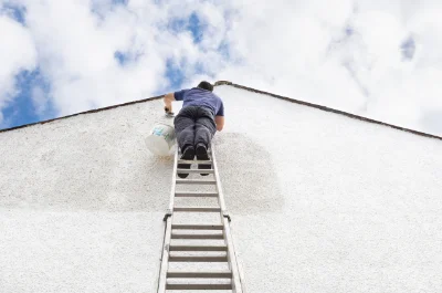 Peinture extérieure à Petit-Tenquin — façades et ravalement